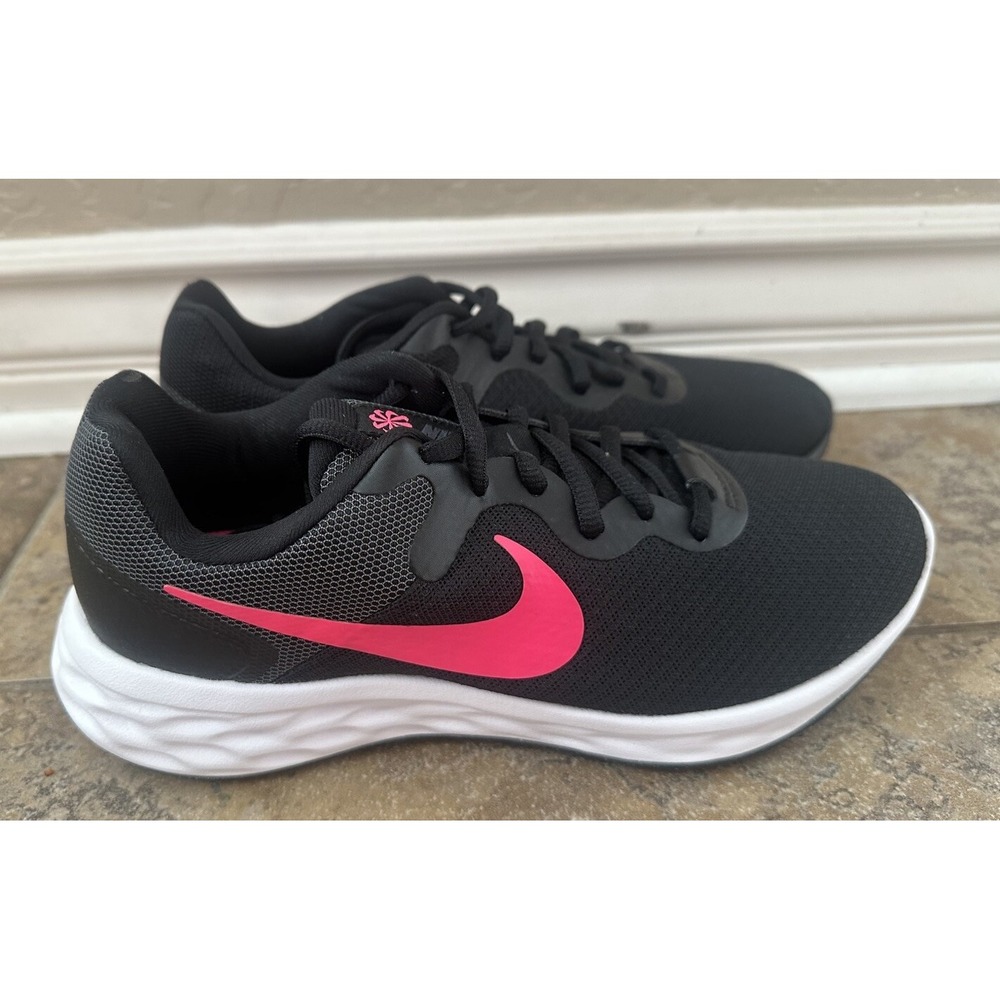 Nike Revolution 6 Mismatch MultiColors  Women's Size 8 "SAMPLE SALE"